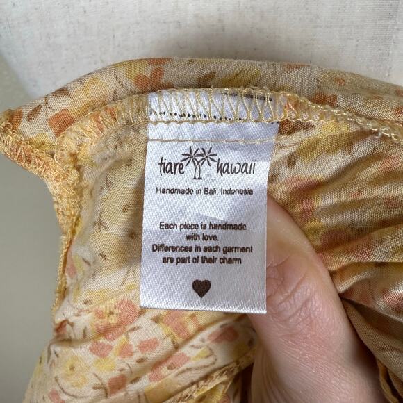 Tiare Hawaii | New Moon Maxi Dress Lovespell Creme Yellow Floral Small - Picture 9 of 10